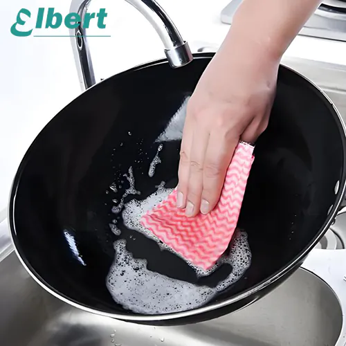 Disposable-cleaning-wipes-3