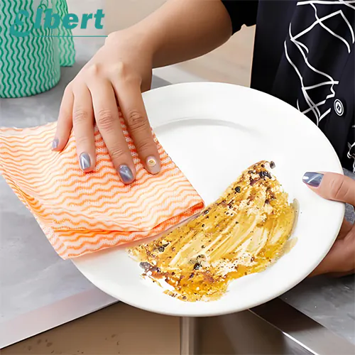 Disposable-cleaning-wipes-4